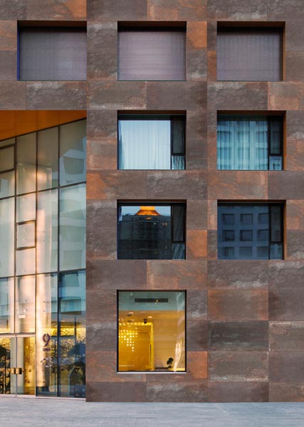 Linked Hybrid, Steven Holl, Beijing, China, 2009, Close-Up Of Facade With Window Reaveal And Glass Reflection, Steven Holl, China, Architect, . (Photo by View Pictures/UIG via Getty Images)